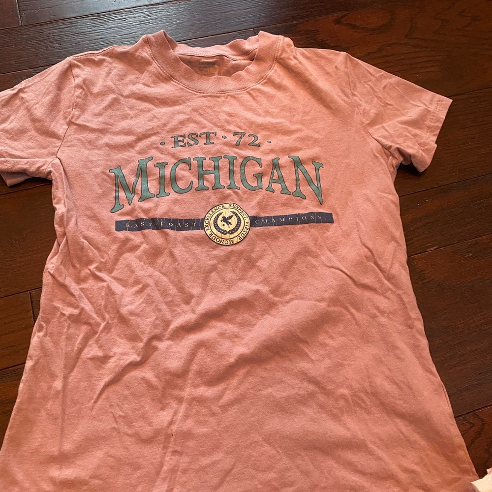 Graphic tshirt